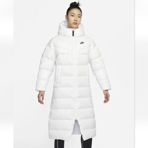 NWT Nike Therma Fit Cty Series Long Down Parka Coat White Size XS